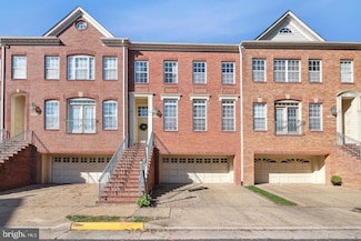 2804 Saint Croix Dr, Vienna, VA 22180
