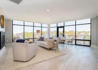 387 Commercial St Unit 709, Portland, ME 04101