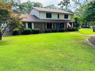 1701 War Eagle Dr, North Little Rock, AR 72116