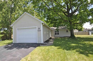 302 N Coquillard Dr, South Bend, IN 46617
