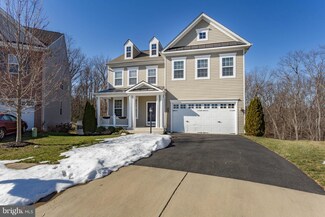 151 Carriage Hill Dr, Fredericksburg, VA 22405
