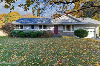 3 Jacob St, Ballston Lake, NY 12019