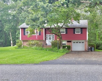 54 Alta Vista Dr, Ringwood, NJ 07456