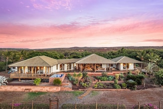 3036 Kalua Koi Rd, Maunaloa, HI 96770