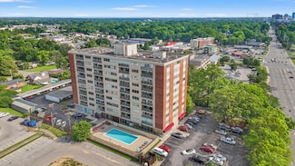 2121 Nicholasville Rd Unit 310, Lexington, KY 40503