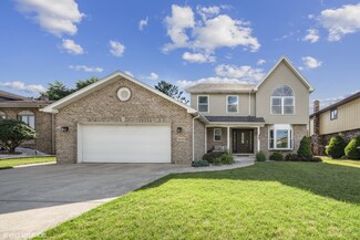 18354 Carriage Ln, Lansing, IL 60438