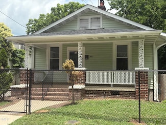 907 Holloway St, Durham, NC 27701