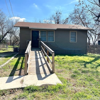 2326 Hiawatha St, San Antonio, TX 78210