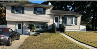 7 Nassau Rd, Somers Point, NJ 08244