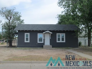 604 W Dallas Ave, Artesia, NM 88210