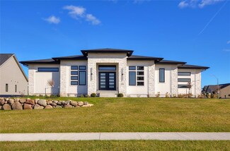 4611 Centennial Blvd, Waukee, IA 50263