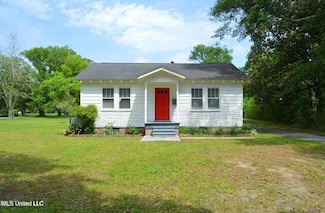 668 N Seal Ave, Long Beach, MS 39560