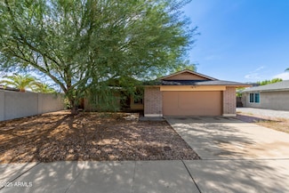 5603 W Greenbriar Dr, Glendale, AZ 85308