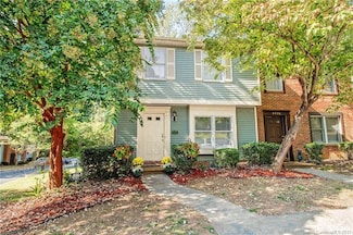 8238 Knights Bridge Rd, Charlotte, NC 28210