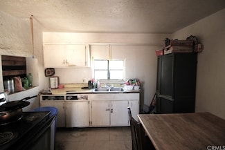 35305 Mojave Rd, Daggett, CA 92327