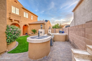 15922 W Port Royale Ln, Surprise, AZ 85379