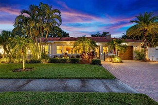 963 Snell Isle Blvd NE, Saint Petersburg, FL 33704