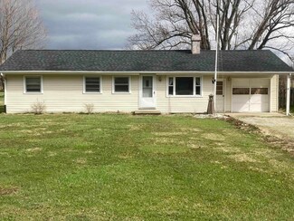1737 E Washington St, Winchester, IN 47394