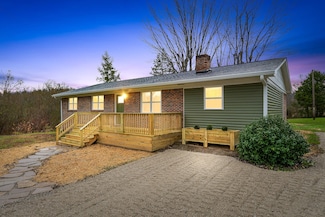 224 Lake St, Livingston, TN 38570