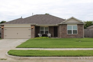 23375 S Donna Ln, Claremore, OK 74019
