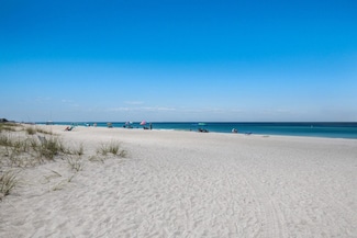 7000 Gulf Dr Unit 205, Holmes Beach, FL 34217