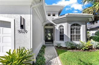 5029 Kensington High St, Naples, FL 34105