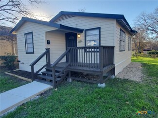 1106 S 37th St, Temple, TX 76504