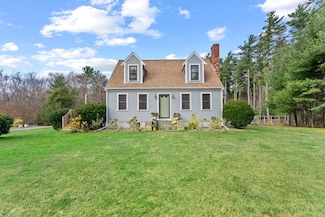 72 Valley St, Pembroke, MA 02359