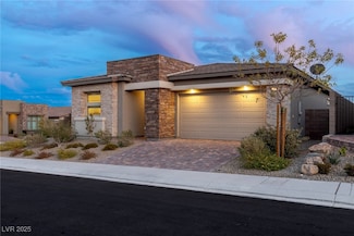 912 Calluna Hills Ln, Las Vegas, NV 89138