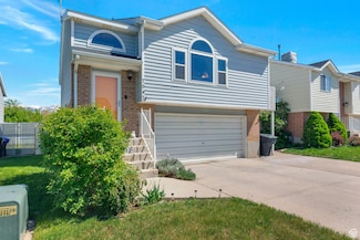 7947 Linton Dr, West Jordan, UT 84088