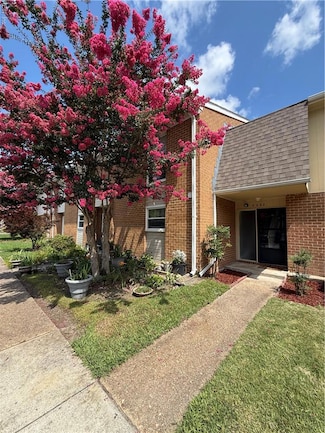 5022 Amboy Ct, Virginia Beach, VA 23462