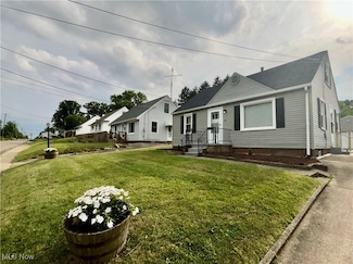 2611 Maple Ave NE, Canton, OH 44714