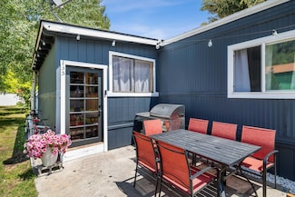 135 Meadows Dr, Hailey, ID 80000