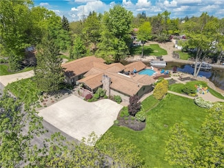 502 Eagle Point, Roaming Shores, OH 44084