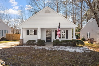 526 Pearce Ave, Wake Forest, NC 27587