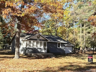 1313 N Maple St, National City, MI 48748