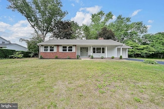 2526 Dahliadel Dr, Vineland, NJ 08361