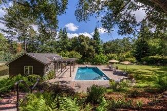 1360 Westridge Dr, Portola Valley, CA 94028