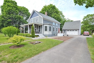 67 Hortonville Rd, Swansea, MA 02777