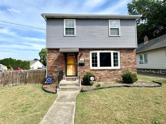 2703 Emerson Ave, Erie, PA 16508