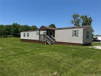4924 S Underwood Rd, Scottsburg, IN 47170