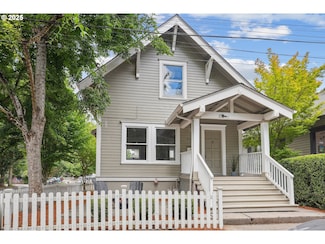 2805 SE Oak St, Portland, OR 97214