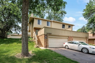 2113 Marquis Rd, Golden Valley, MN 55427