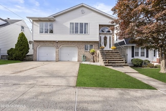 33 Main St, Garfield, NJ 07026