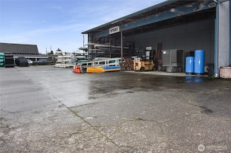 402 E Summa St, Centralia, WA 98531