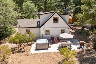 774 Eureka Dr, Big Bear Lake, CA 92315