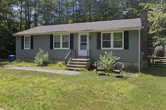 69 Dingley Spring Rd, Gorham, ME 04038