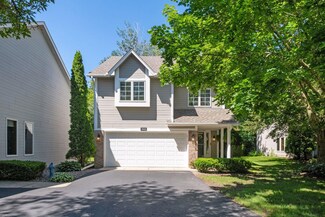 15525 Sussex Dr, Minnetonka, MN 55345