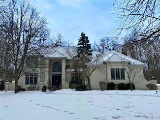 174 Spicer Creek Run, Grand Island, NY 14072