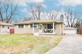 3019 Teakwood Cir, Louisville, KY 40216